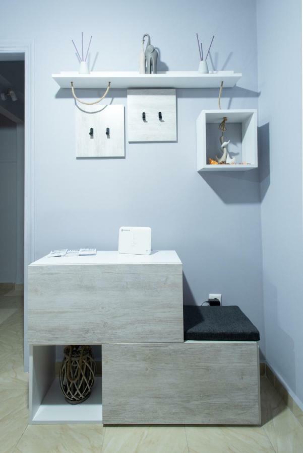 Cozy And Modern Studio Athene Buitenkant foto